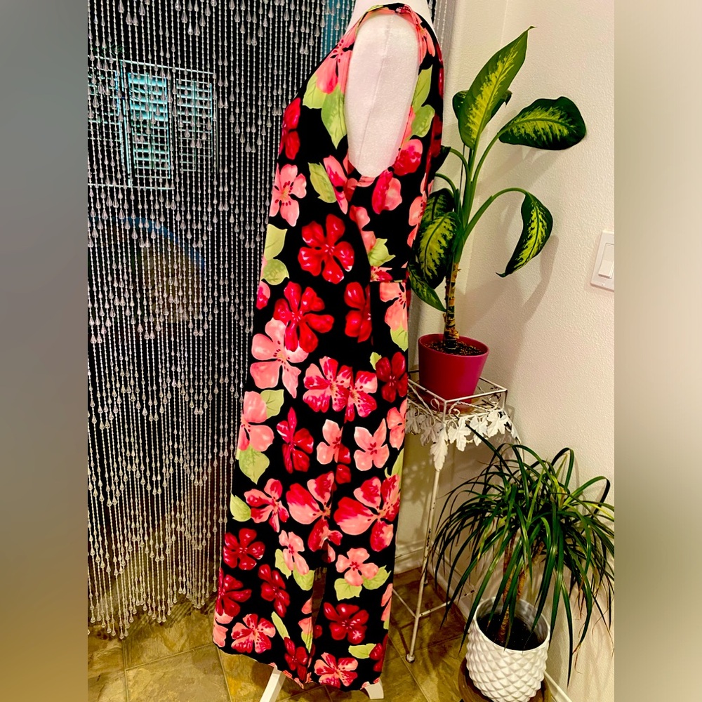 FLORAL VACATION READY MAXI DRESS NWOT - Picture 3 of 5